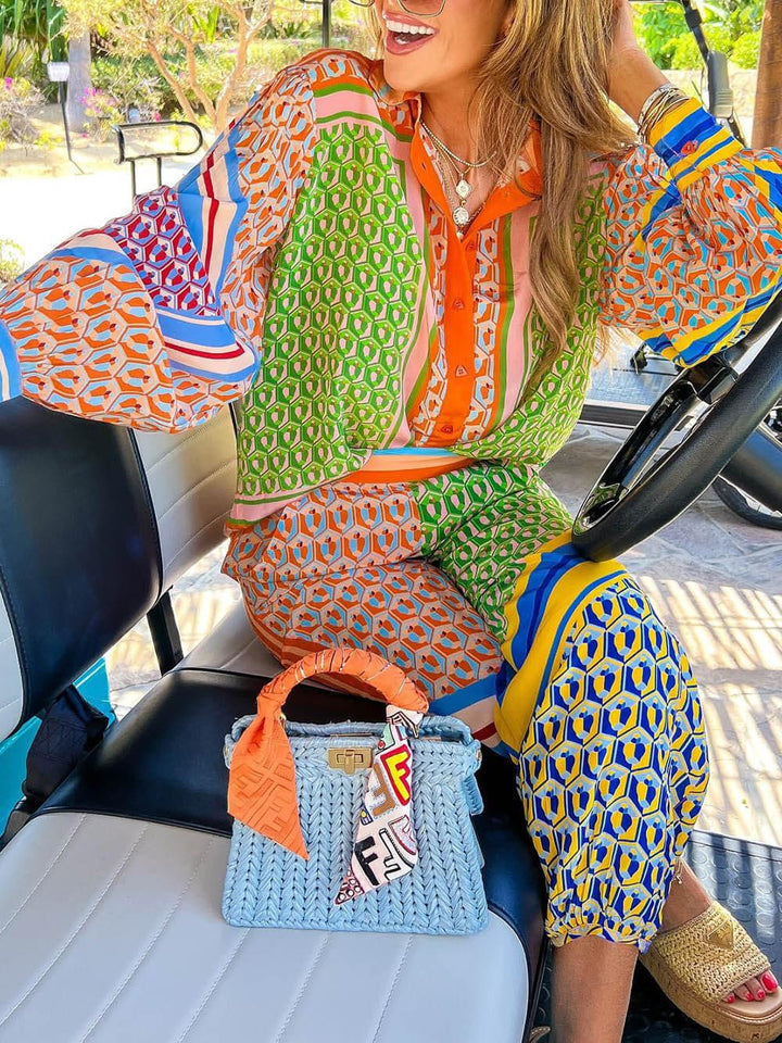 Anneliese | Unique blouse Colorata with a tropical look