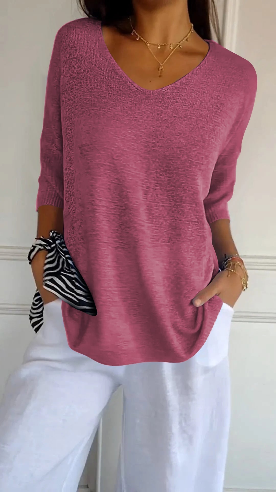 Isabelle | Casual V-Neck Top