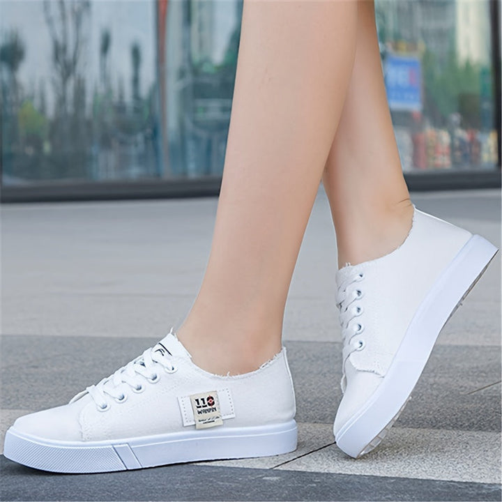 Harper | Timeless Low-Top Sneakers