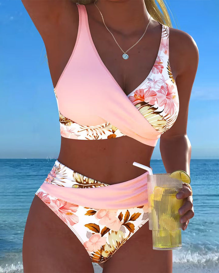 Millie | Bikini with contrast floral pattern and slit