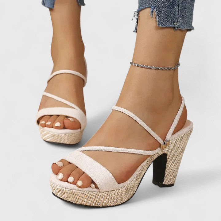 Korinna | Refined heels