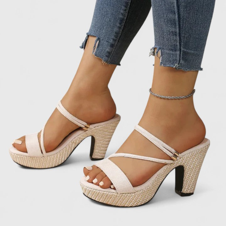 Korinna | Refined heels