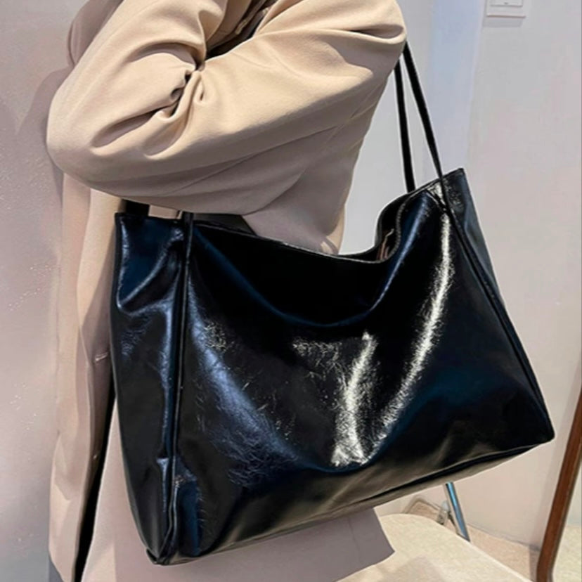 Zoe | Shiny leather bag