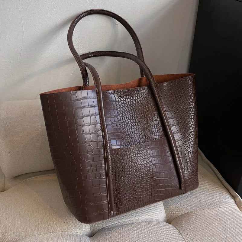 Zoe | Refined shoulder bag