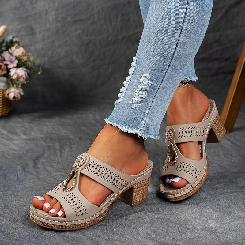 Xenia | Orthopedic sandals
