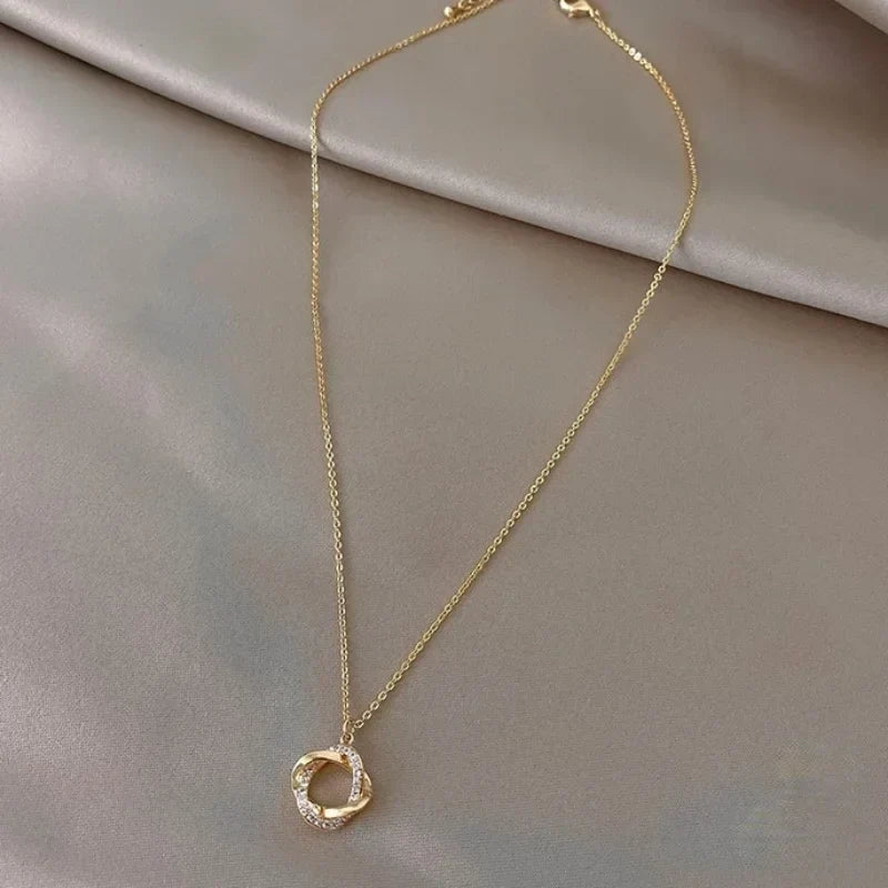 Whitney | Timeless Minimalist Necklace