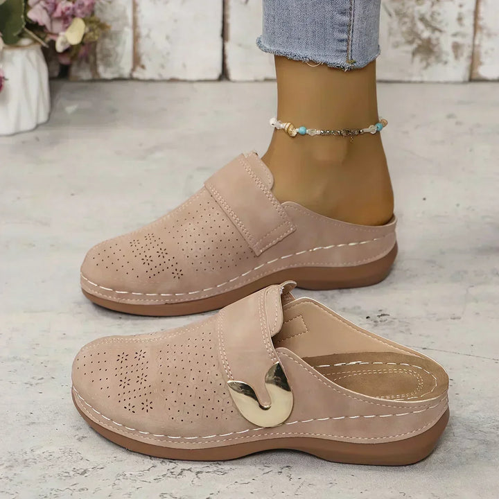 Alice Josefine | Chic supportive wedge sandals