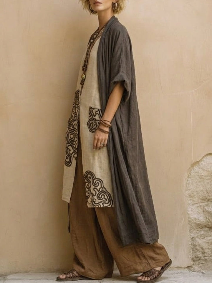 Elizabeth | Three-piece set made of dark gray and brown with tribal print