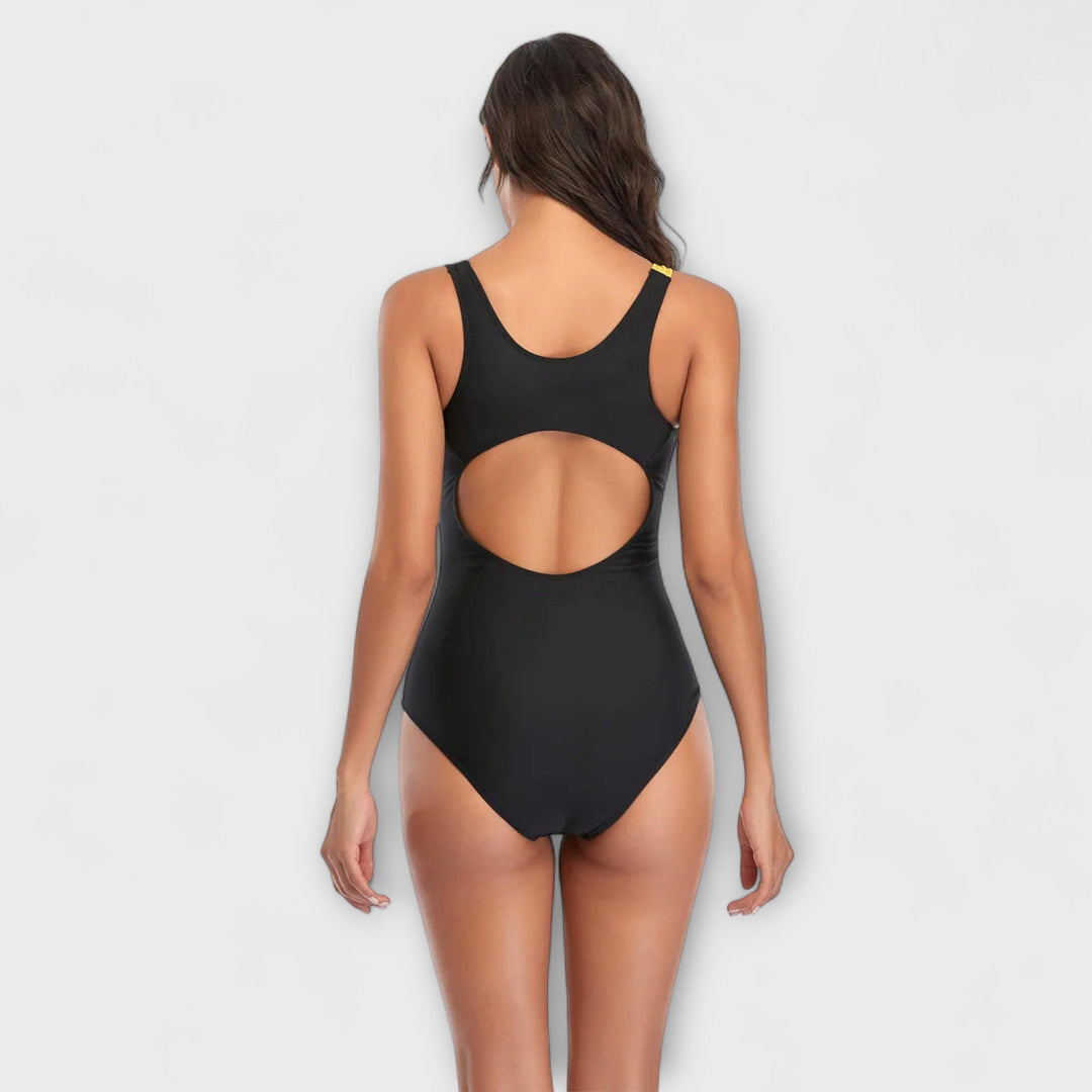 Joanna | Sporty swimsuit with a cutout back