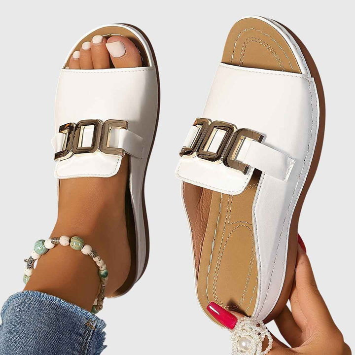 Alice Antonia | Comfortable sandals with buckle