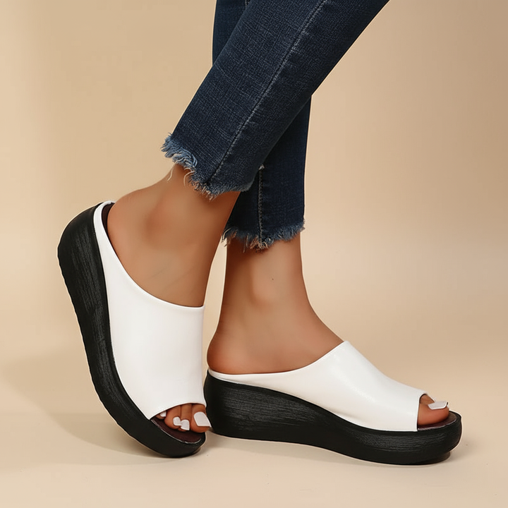 Alice Lena | Orthopedic sandals