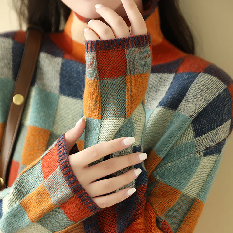 Francesca | Retro-Inspired Plaid Sweater