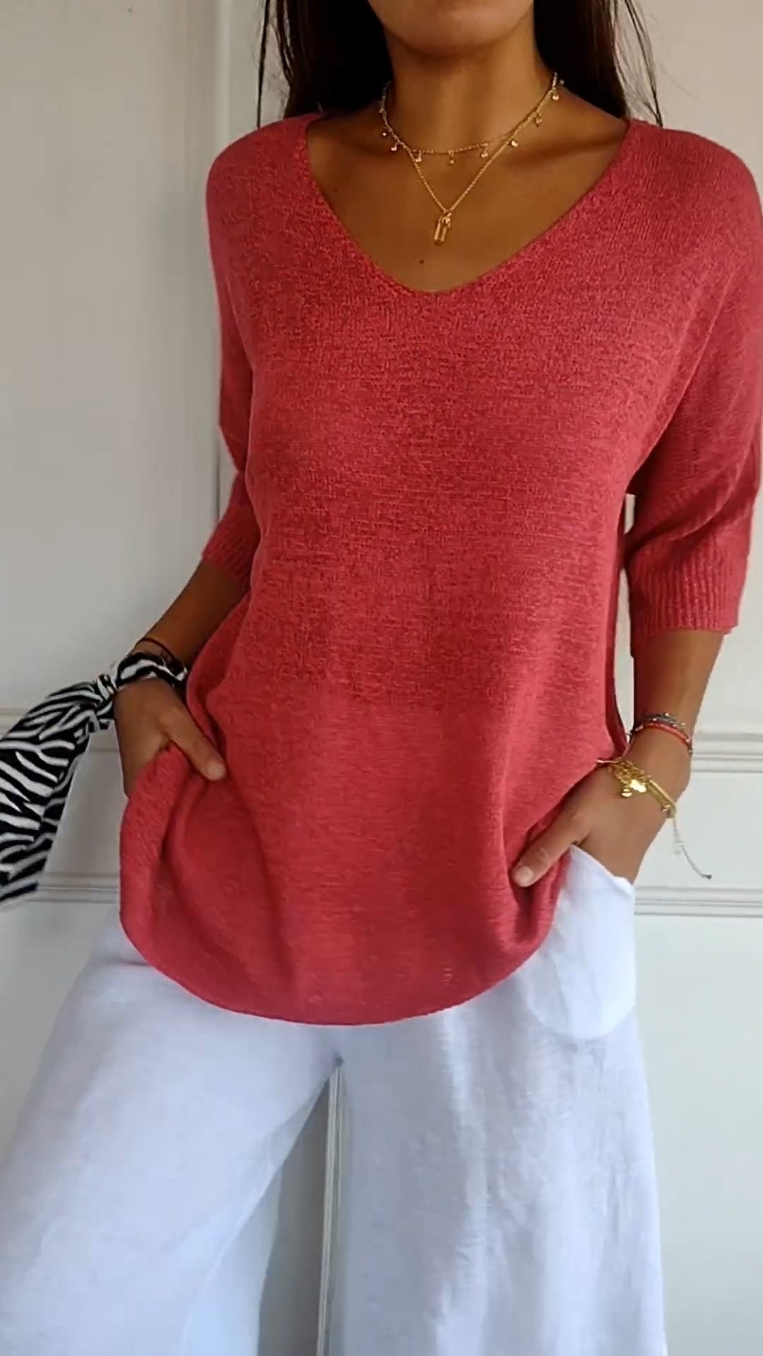 Isabelle | Casual V-Neck Top
