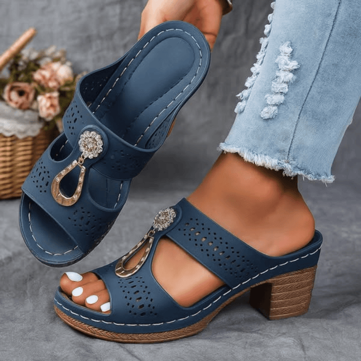 Alice Leonore | Orthopedic sandals