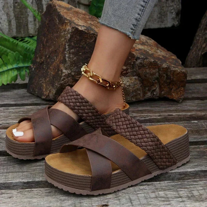 Alice Rosalie | Comfortable orthopedic sandals