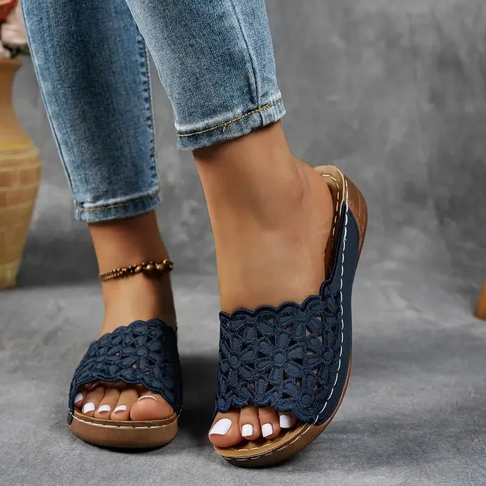 Alice Gabriele | Ergonomic sandals
