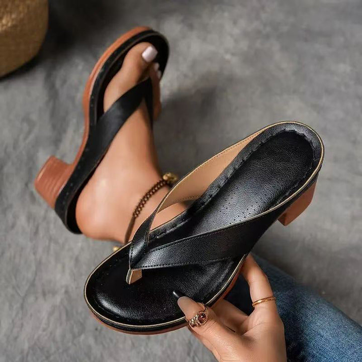 Alice Elisabeth | Elegant relaxed sandals